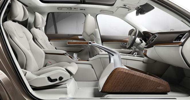 Volvo XC90 Excellence Lounge Console