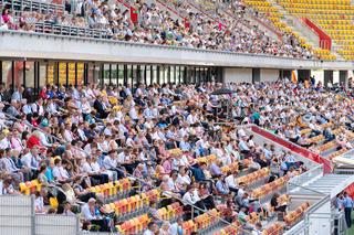 Białystok. Kongres Świadków Jehowy zgromadził tłumy na Stadionie Miejskim