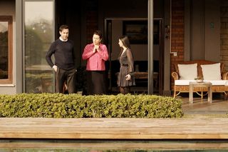 Miłość i nadzieja, odcinek 301: Tak Levent upozoruje upadek Hulyi! Zrobi to, aby ochronić siebie i Bahar - ZDJĘCIA 