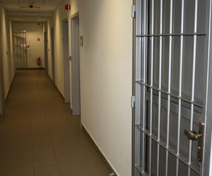 Ukrywał się przed więzieniem.  Wpadł,  bo na ulicy rozpoznali go policjanci!