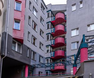 Wrocław. Budynek przy Wybrzeżu Wyspiańskiego 36