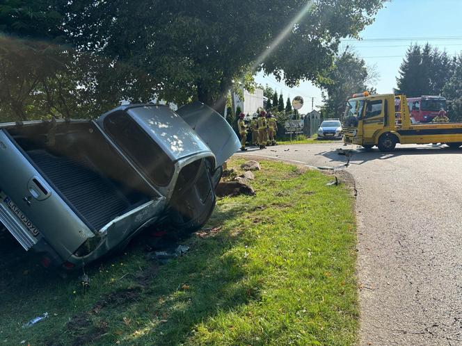 Wypadek w Siedliskach. Zderzenie osobówki i autolawety!