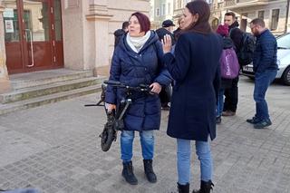 Mama Łukasza Berezaka odebrała skradzioną przystawkę do wózka