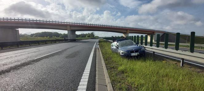 Skasował pożyczone BMW! Groźna kolizja pod Elblągiem!