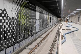Metro na Bródnie coraz bliżej, już dekorują nowe stacje. Są prawie gotowe