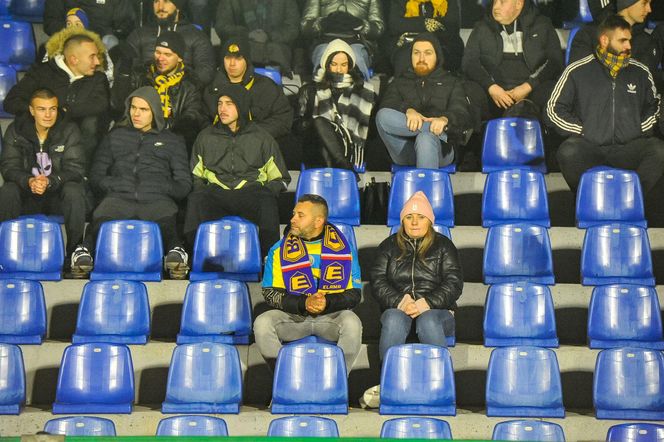 Elana Toruń - Zawisza Bydgoszcz 1:1, zdjęcia kibiców, opraw i piłkarzy ze Stadionu Miejskiego im. Grzegorza Duneckiego