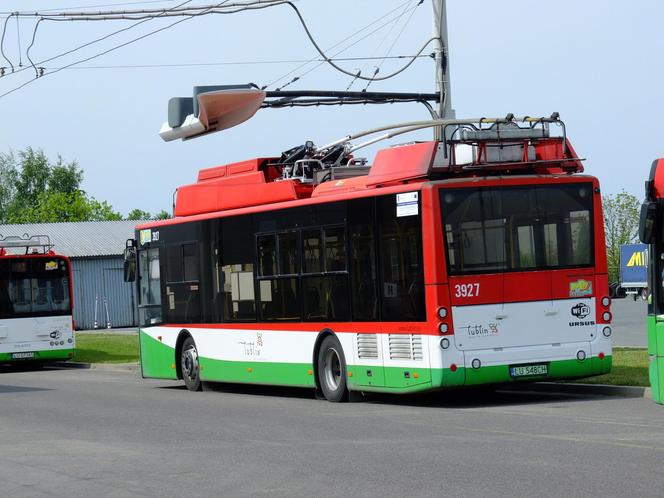 "Autobusy na szelkach" jeżdżą po mieście ponad 70 lat