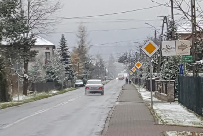 Drogowy absurd w Jeleśni