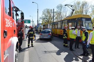 Samochód zderzył się z tramwajem na Puławskiej