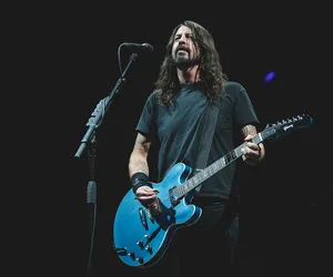 Pożegnanie i nowy początek. Foo Fighters - recenzja albumu “But Here We Are”