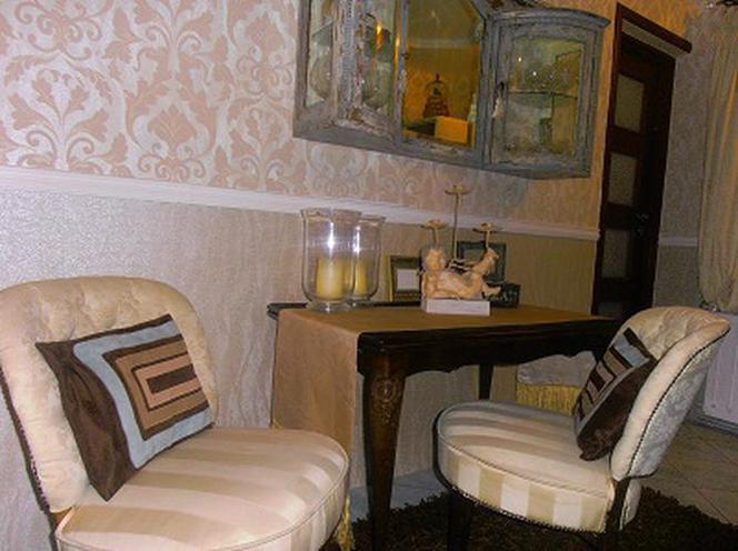 Mała kuchnia w stylu Glamour zdjecie nr 5