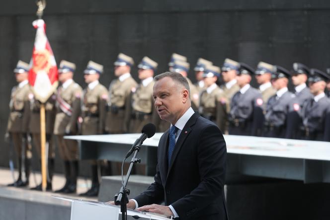 Spotkanie Andrzeja Dudy i Rafała Trzaskowskiego z powstańcami warszawskimi