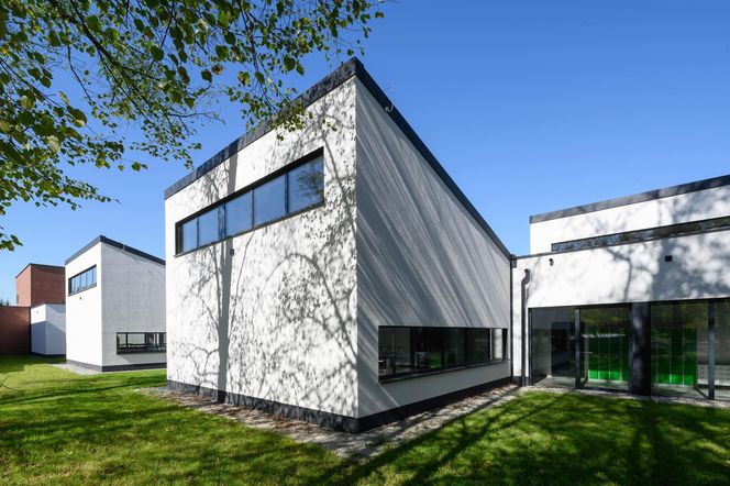 Szkoła w Rudzie Śląskiej, TKHolding