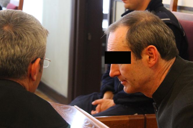 Masakra w warszawskiej redakcji. Cezary S. urządził jatkę. Zasztyletował byłego wspólnika i zdetonował granat