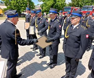 Akty nadania wyższych stopni służbowych odebrało w tym roku 21 strażaków z Komendy Miejskiej PSP w Siedlcach