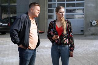 Barwy szczęścia odc. 2966: Karwacki (Mateusz Sacharzewski), żona Karwackiego (Monika Janik-Hussakowska)