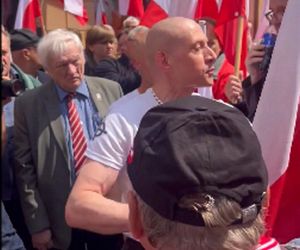 Incydent w Warszawie. Faszyści na marszu! Doszło do szarpaniny
