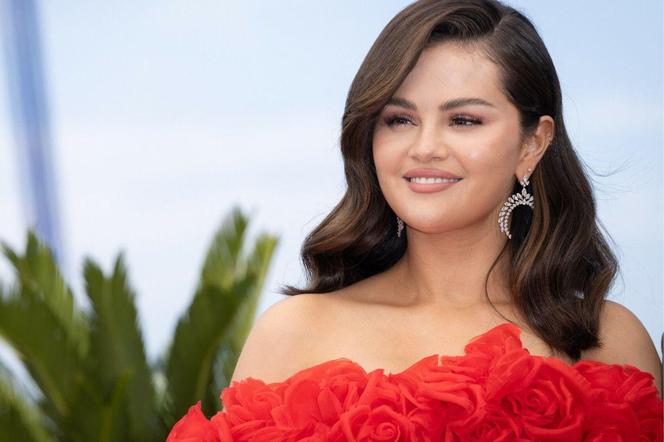 Selena Gomez przeszła niesamowitą przemianę. Zrobiła to w zaledwie pół roku!