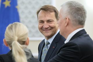 Radosław Sikorski w kluczowej koalicji chętnych