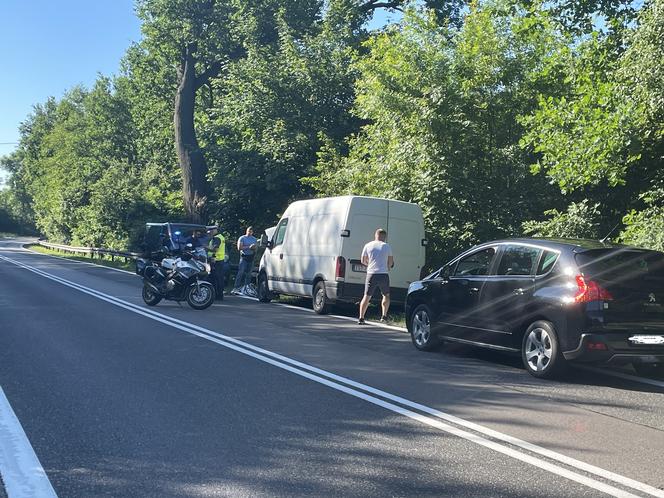 Tragedia na drodze nr 9 w Rudniku. Nie żyje kierowca busa
