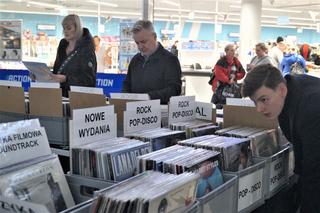 Jesienna Giełda Winyli w Bydgoszczy. Czarne krążki przyciągnęły tłumy [ZDJĘCIA]