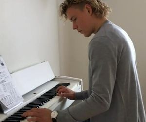 Kapitan mistrza Islandii ma wiele talentów