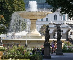 Najstarszy warszawski park z fascynującą historią. Mimo upływu lat, wciąż zachwyca!