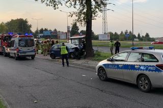 Czołowe zderzenie w Sosnowcu. Kierowca walczy o życie