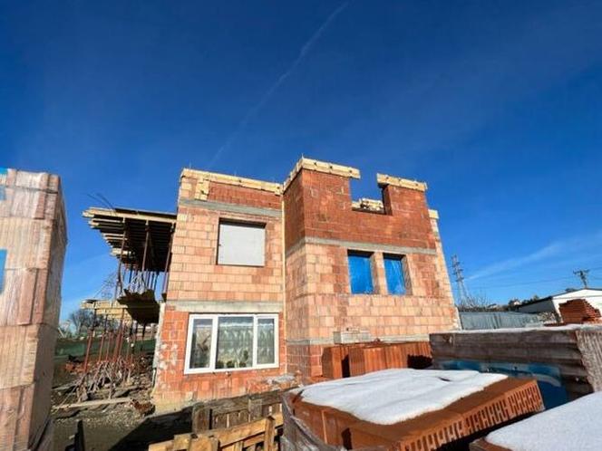 Fundacja Renovo buduje dom dla rodziny z Januszowej
