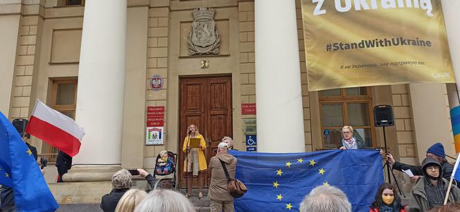 Wspólne śpiewanie "Ody do wolności" dla Ukrainy