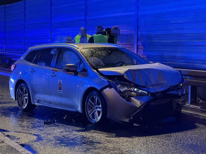 Karambol w Warszawie. 12 samochodów rozbitych, są ranni