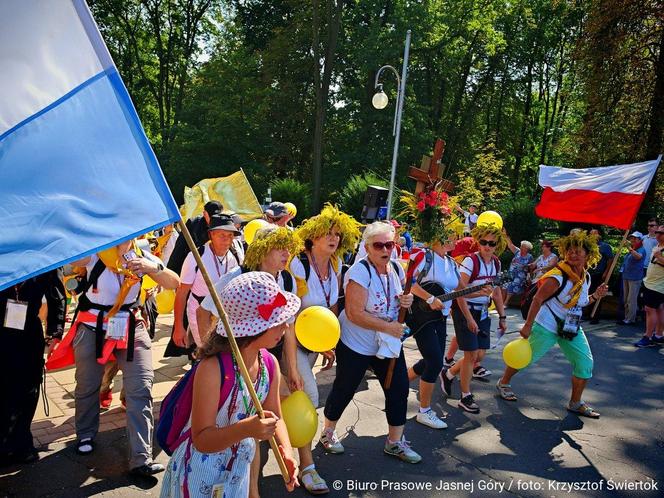 II szczyt pielgrzymkowy na Jasną Górę. Więcej pątników niż w zeszłym roku