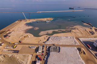 Powierzchnia Polski znowu urośnie za sprawą nowego lądu dla terminala T5 w Gdańsku