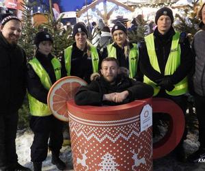 Policja na Jarmarku Bożonarodzeniowym w Szczecinie