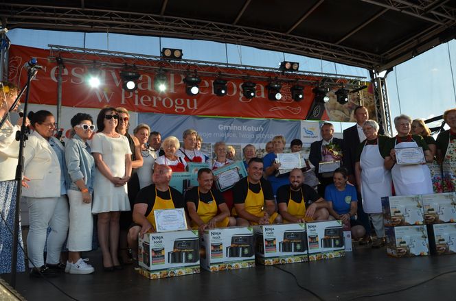 W konkursie na najlepsze pierogi w powiecie Siedleckim w 2025 roku zwyciężył męski zespół KGW „Sami Swoi” z Kotunia! 