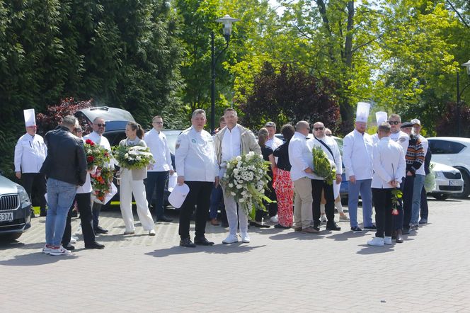 Pogrzeb Tomasza Jakubiaka. Kucharza żegna rodzina i przyjaciele