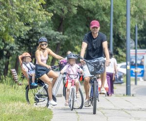 Agnieszka Kaczorowska i Marcin Rogacewicz wybrali się na rowery 