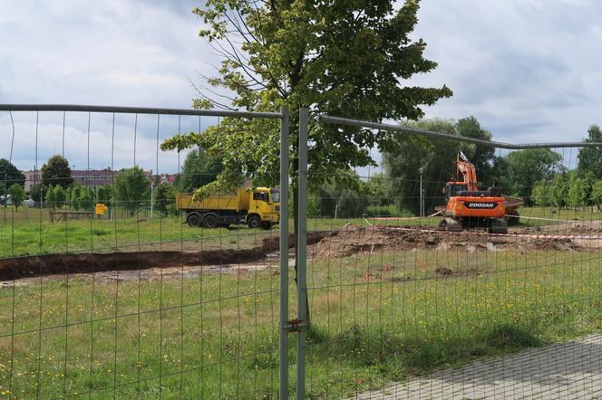 Park Jaworek w Tychach zamienił się w wielki plac budowy [ZDJĘCIA]