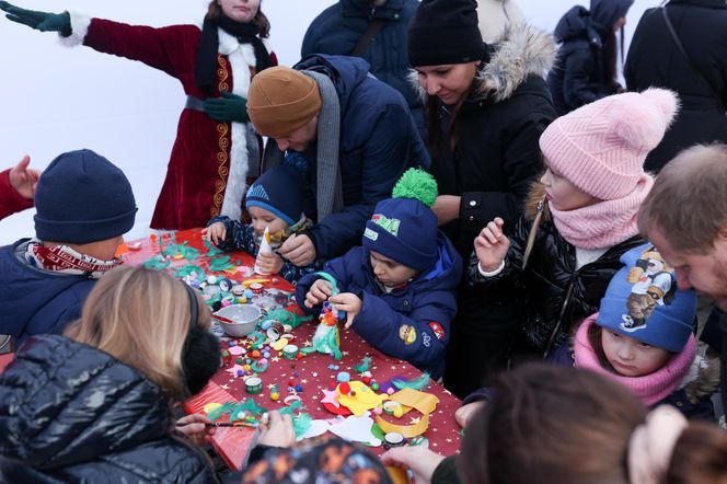 Manufaktura Świętego Mikołaja powróciła do Sosnowca. Warsztaty, jarmark, karuzele i inne atrakcje