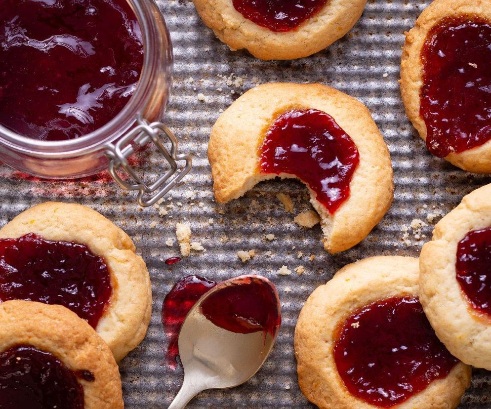 kruche ciasteczka orzechowe z dżemem