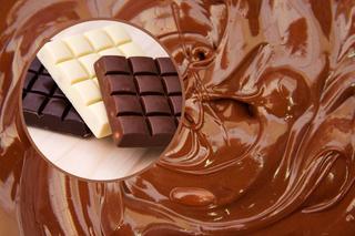 Jak rozpuścić czekoladę w kąpieli wodnej? Niezawodny sposób, który pokochały Polki