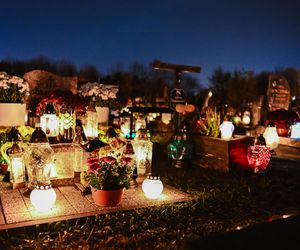 1 listopada na Cmentarzu Łostowickim w Gdańsku. Tak wygląda w dniu Wszystkich Świętych