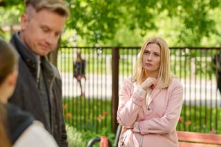 Na Wspólnej, odc. 3680: Igor (Jakub Wesołowski), Elżbieta (Paulina Chapko), Julka (Maja Oświecińska)