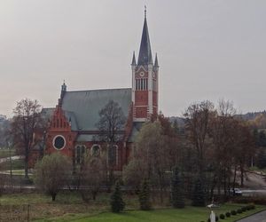 To jedna z najstarszych wsi w Małopolsce. Jest nazywana polskim Lourdes