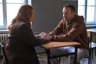 Pierwsza miłość. Mateusz oświadczy się Teresie w więzieniu! Matka Kingi zostanie żoną mordercy? - ZDJĘCIA