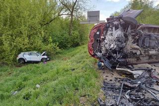 Beszowa. Śmiertelny wypadek w czasie rodzinnej wycieczki. Dwie osoby nie żyją, dwie walczą o życie [ZDJĘCIA]