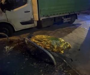 Makabra na Mokotowie. Zwłoki 60-letniego mężczyzny leżały na środku chodnika  