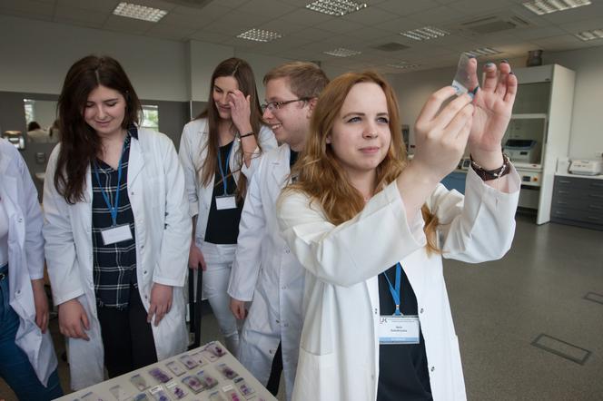 studenci medycyny UJK w Kielcach
