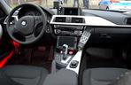 Nieoznakowany radiowóz BMW 330i xDrive