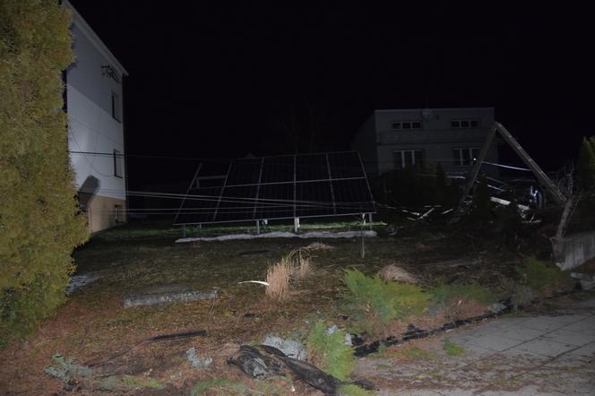 Pijany 19-latek zdemolował ogrodzenie i słup energetyczny. Mieszkańców obudziły huki i egipskie ciemności